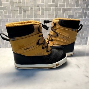 Merrell snow boots size 3